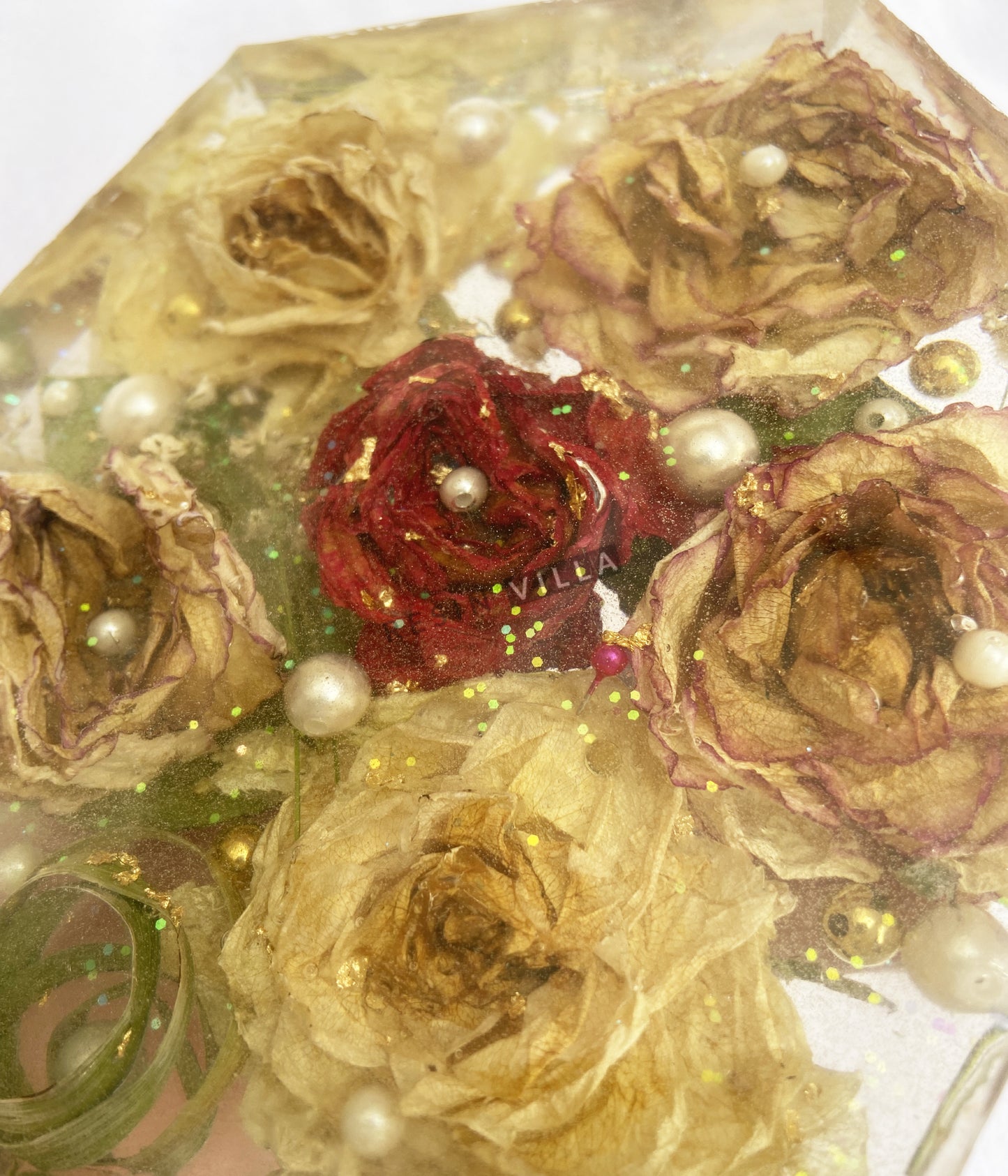 Floral Bouquet Preservation is perfect for commemorating your anniversary