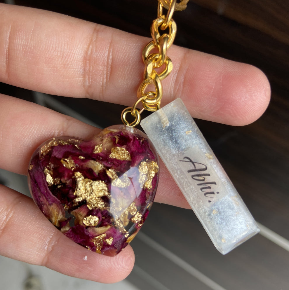 فن الراتينج، سلسلة مفاتيح، زهرة الوردة الحمراء محفوظة في شكل قلب، سلسلة مفاتيح ثلاثية الأبعاد