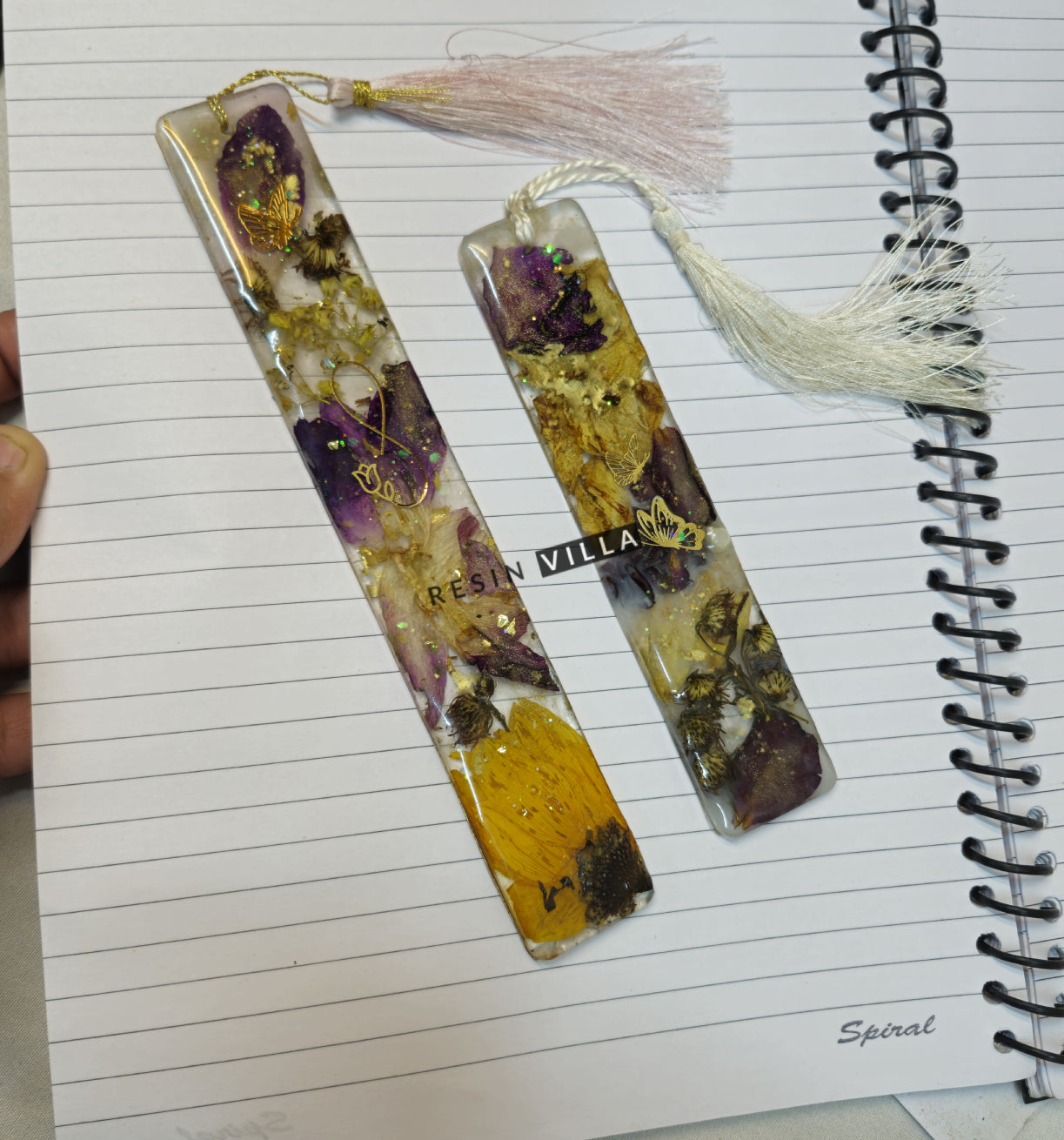 Flower Preservation Resin Bookmark - Personalized Floral Keepsake Bookmark for Gifts and Special Occasions