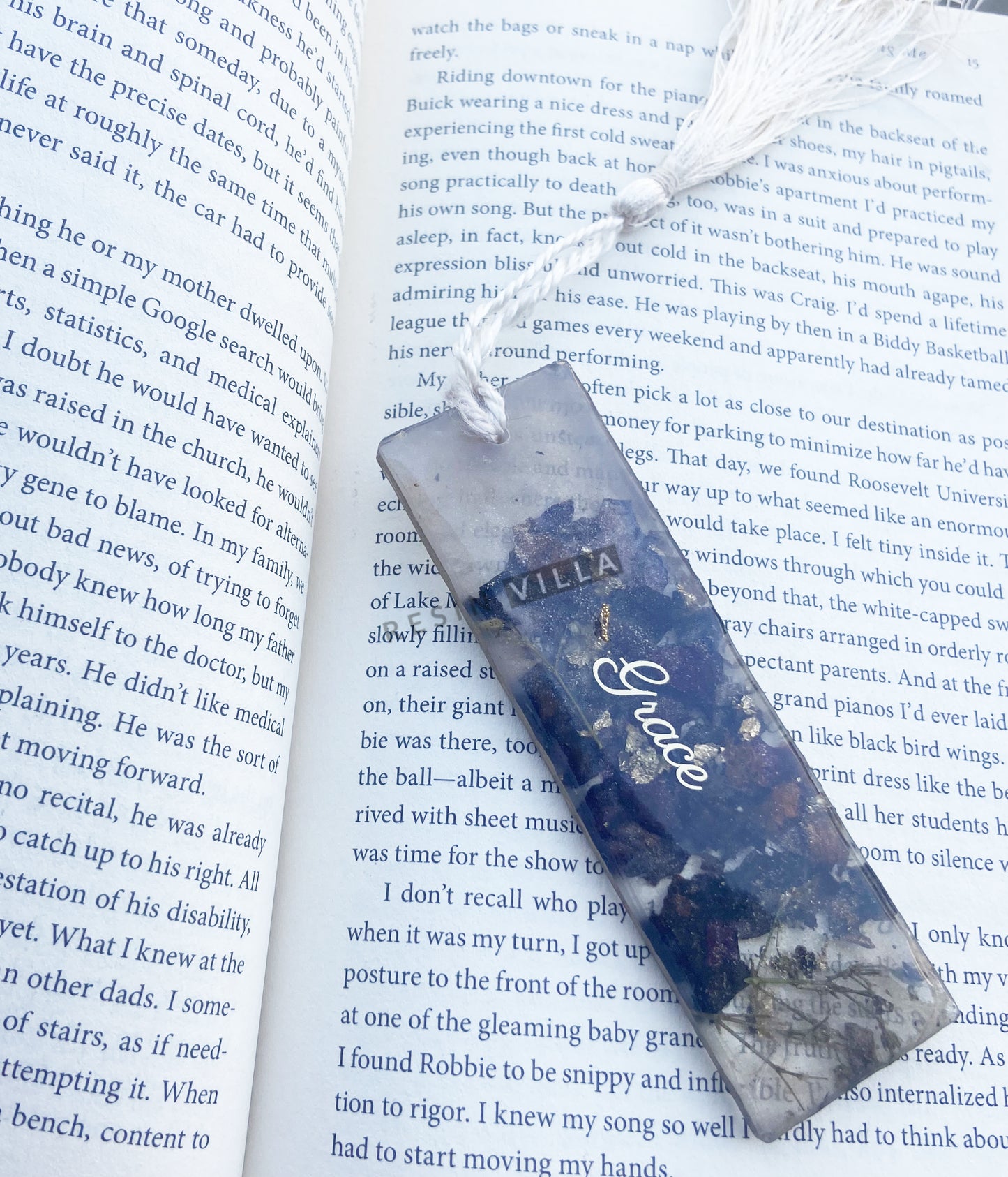 Rose Flower Preservation in Medium Size Grace Bookmark