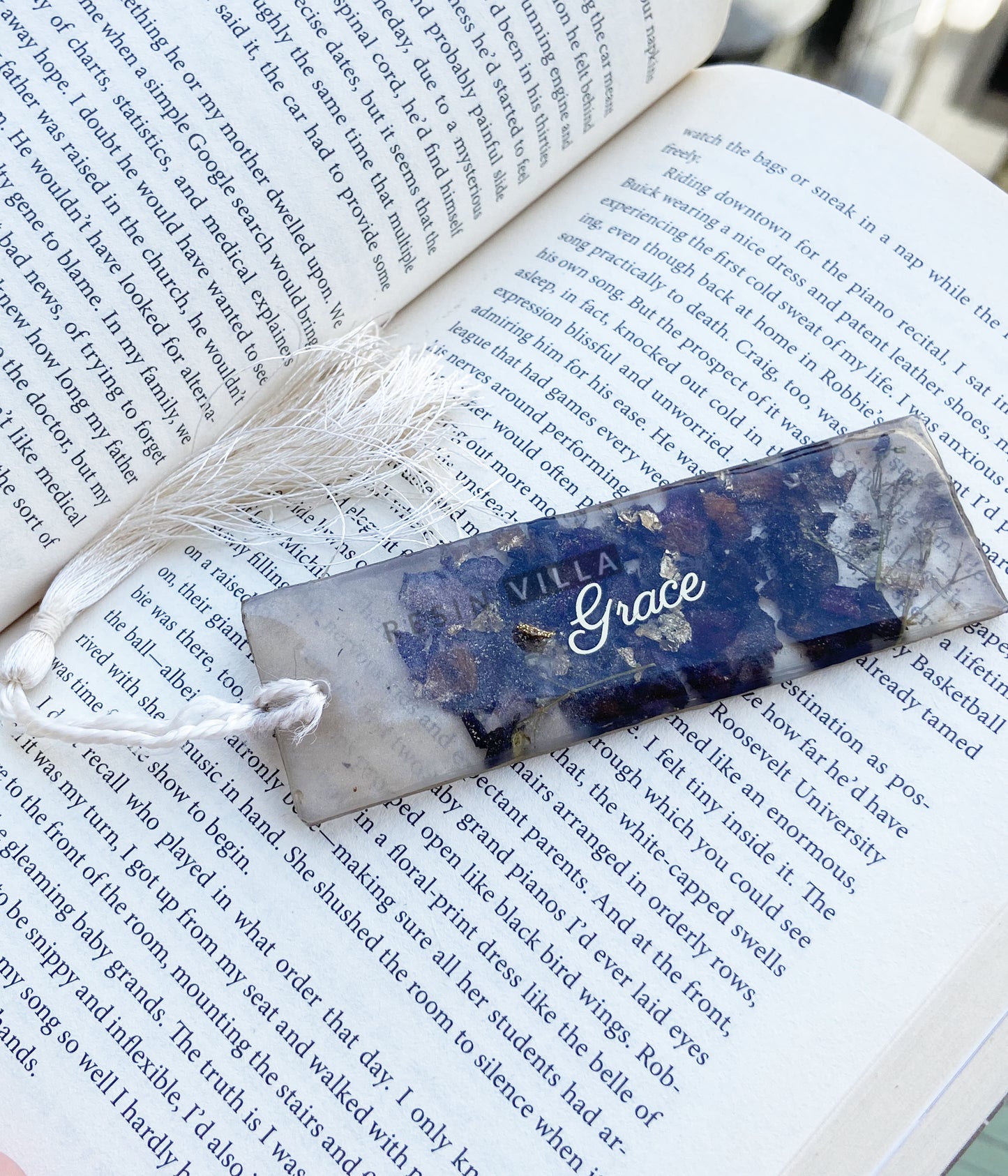 Rose Flower Preservation in Medium Size Grace Bookmark