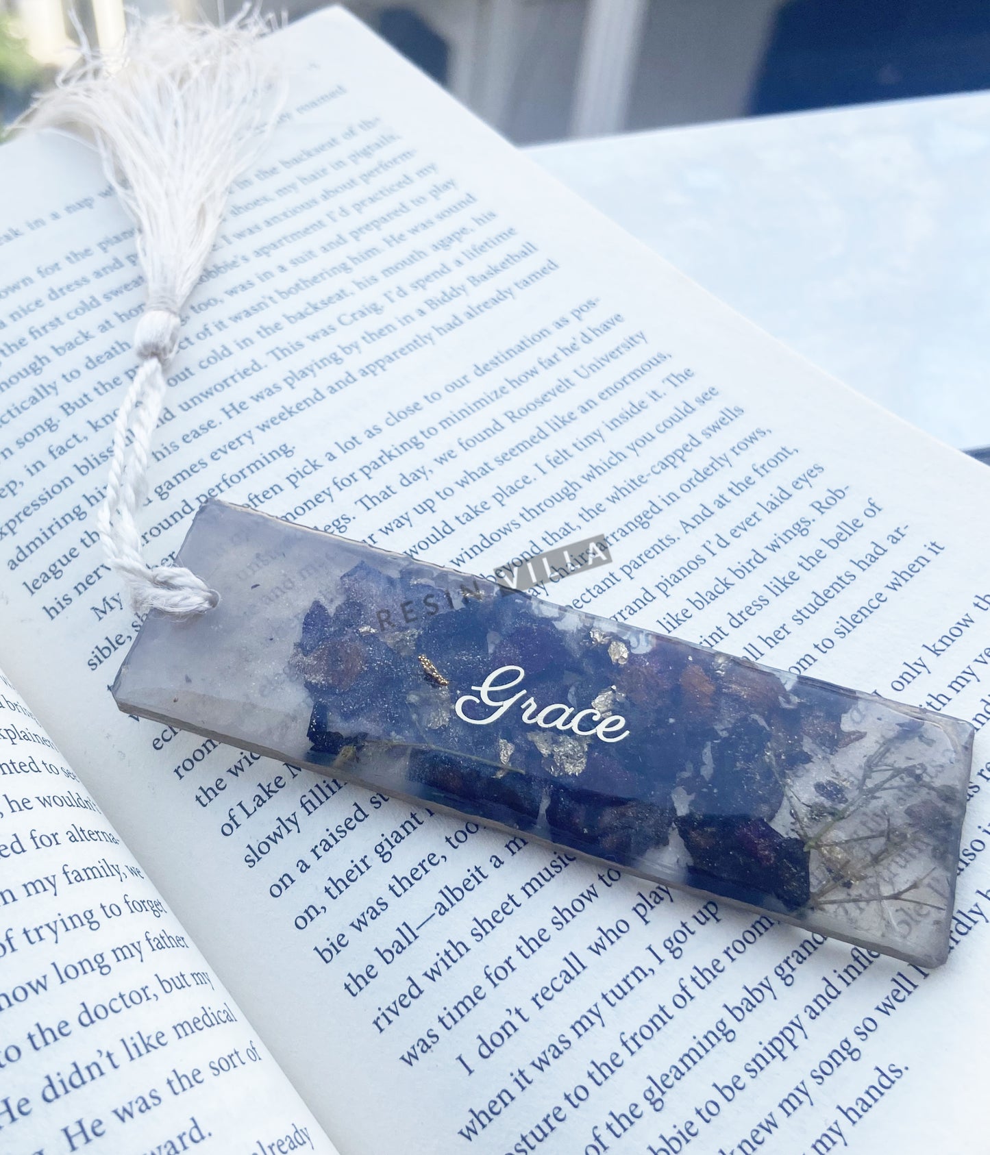 Rose Flower Preservation in Medium Size Grace Bookmark