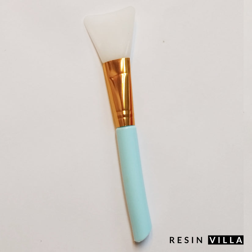 مادة فنية من الراتينج، أدوات أساسية - فرشاة ملعقة سيليكون لنشر الراتينج
